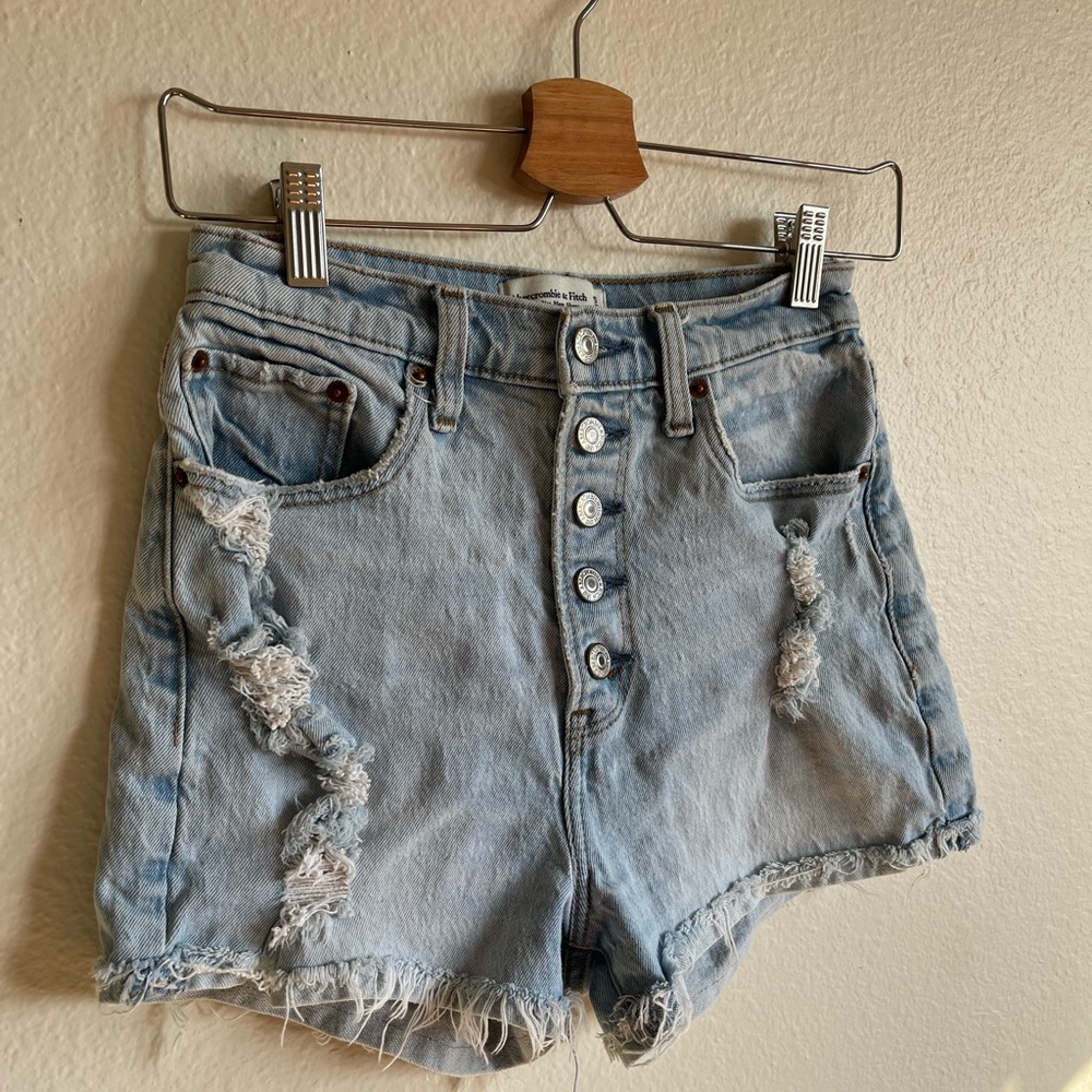 Abercrombie and Fitch shorts size 25